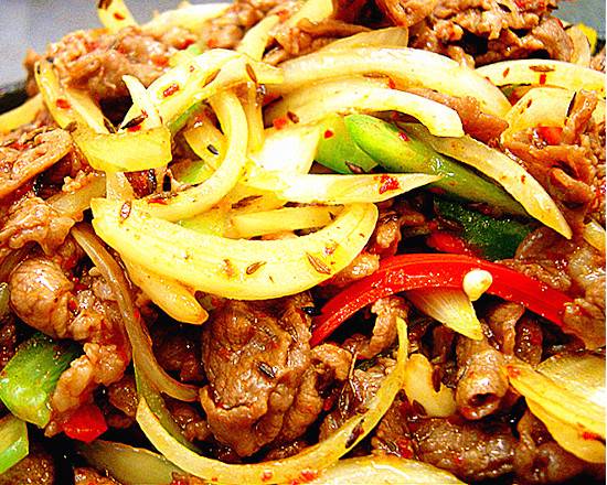 Sizzling Iron Plate-Lamb (铁板孜然羊肉)
